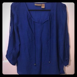 3/4 sleeve bright blue top